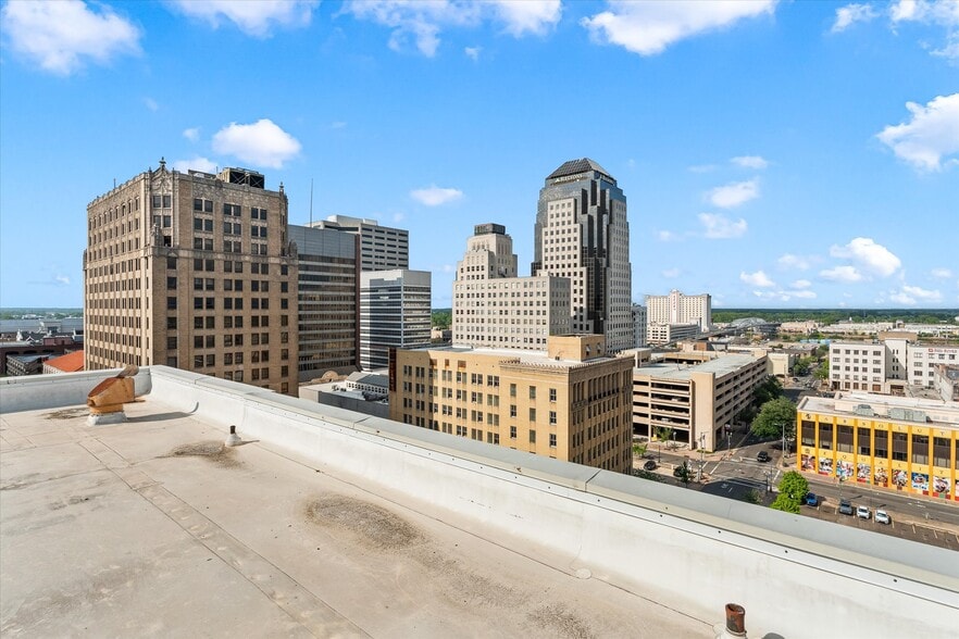 More Photos Of 610 Marshall St, Shreveport Office For Sale