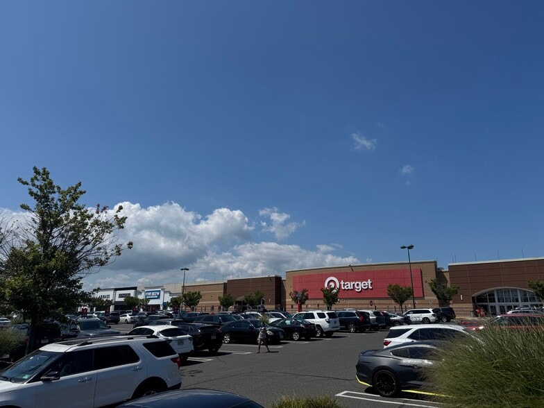 More Photos Of 2301-2311 Route 66, Ocean Unknown For Lease