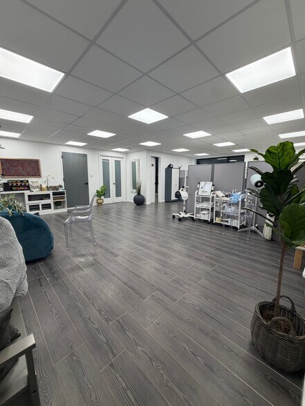 More Photos Of 3915 Flatlands Ave, Brooklyn Office For Lease