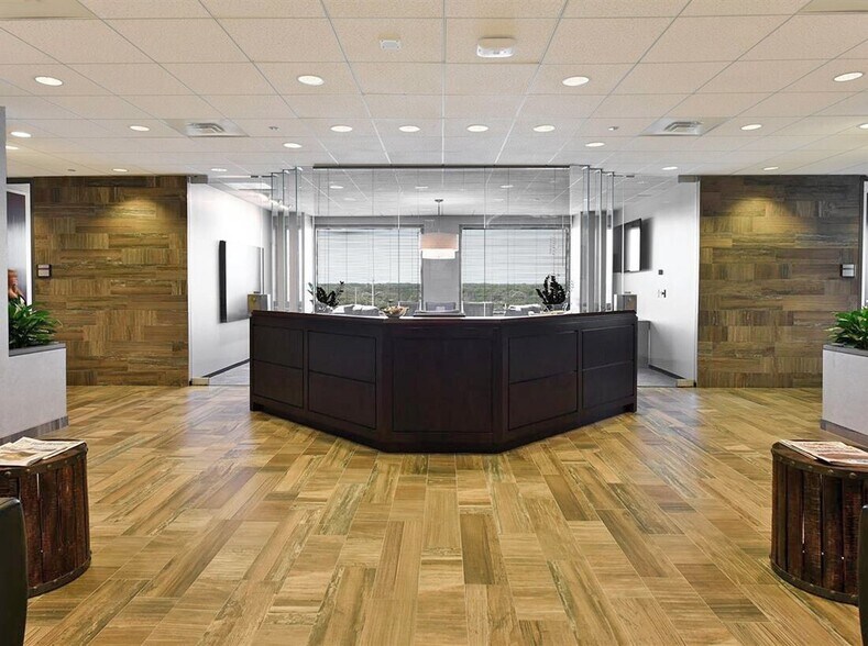 Primary Photo Of 1901 N Roselle Rd, Schaumburg Coworking Space