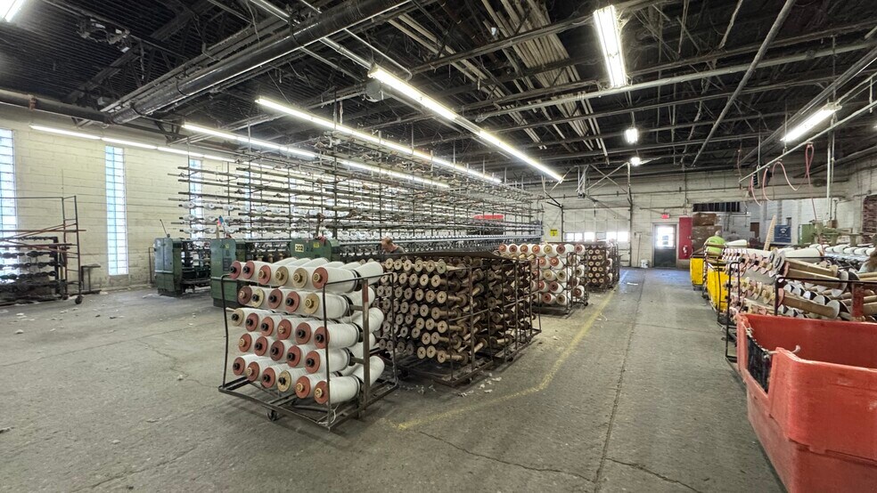 More Photos Of 240 S Main St, Nazareth Flex For Lease