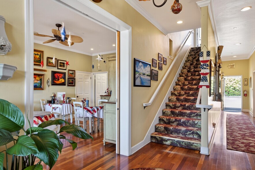More Photos Of 95 S Ocean Ave, Cayucos Hospitality For Sale