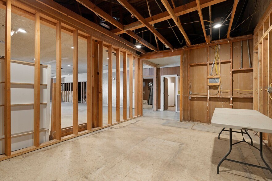 More Photos Of 128 S Colusa St, Willows Specialty For Lease