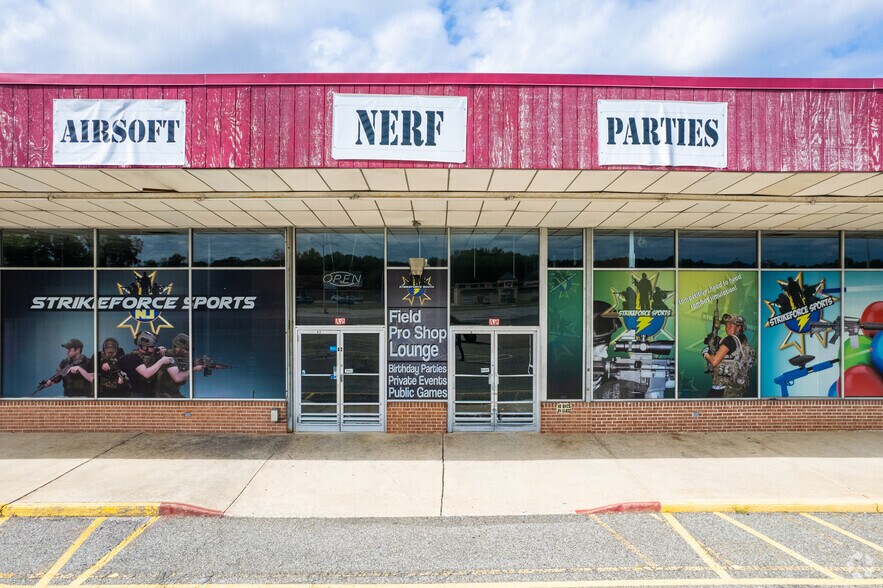 More Photos Of 233 S Broadway, Pennsville Unknown For Lease