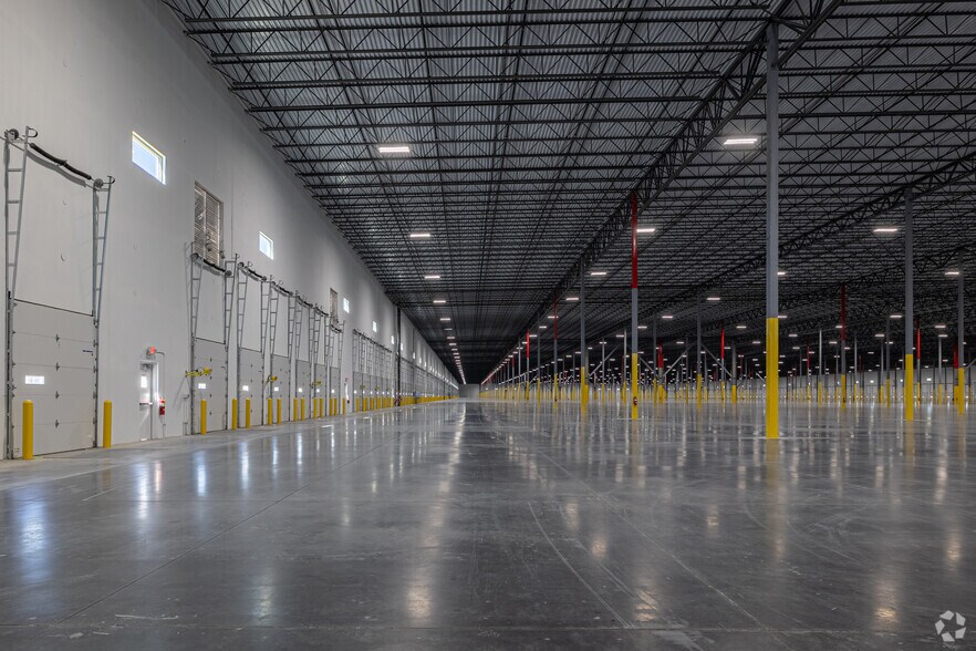 More Photos Of 1100 Logistics Pky, Rincon Unknown For Lease