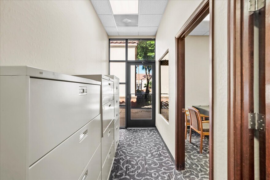 More Photos Of 428 S Gilbert Rd, Gilbert Office For Sale