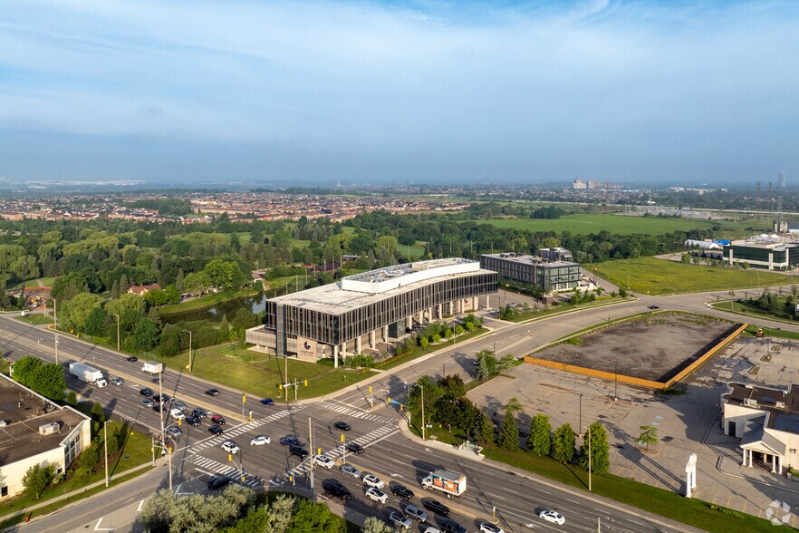 More Photos Of 7070 Derrycrest Dr, Mississauga Office For Lease