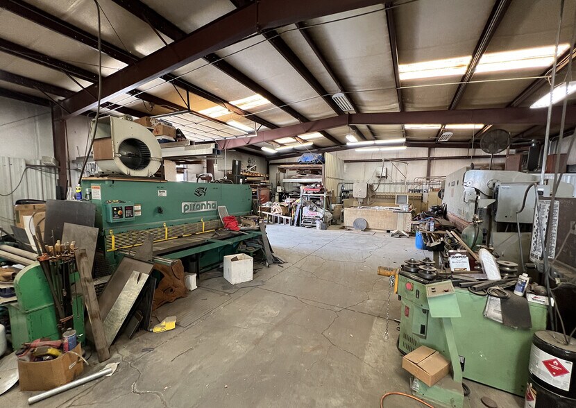 More Photos Of 4415 Anaheim Ave NE, Albuquerque Warehouse For Sale