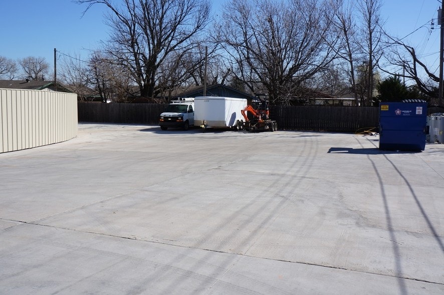 More Photos Of 8320 S Penn Ave, Oklahoma City Office For Lease