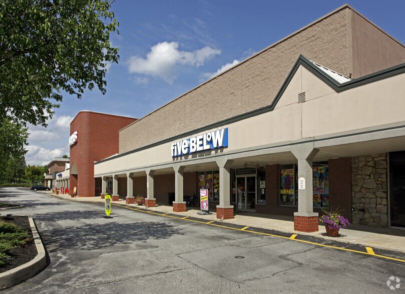 More Photos Of 115-125 E Swedesford Rd, Wayne Unknown For Lease