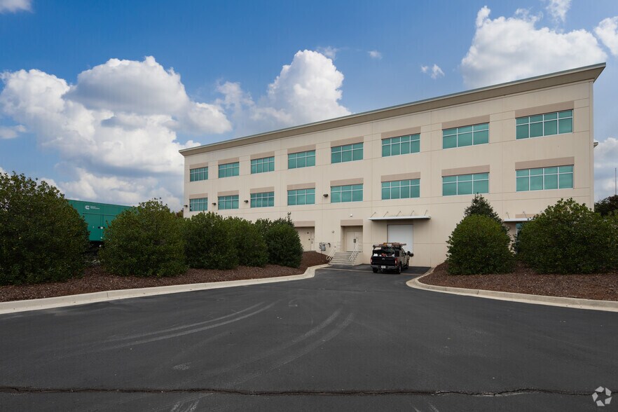 More Photos Of 345 Bob Heath Dr, Huntsville Office For Lease