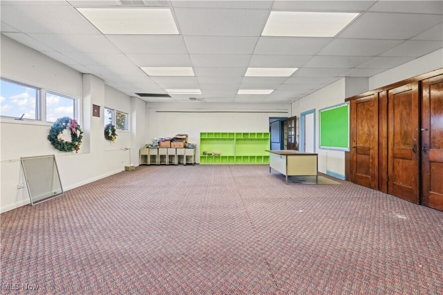 More Photos Of 16310 Lisbon St SE, Minerva Flex For Sale