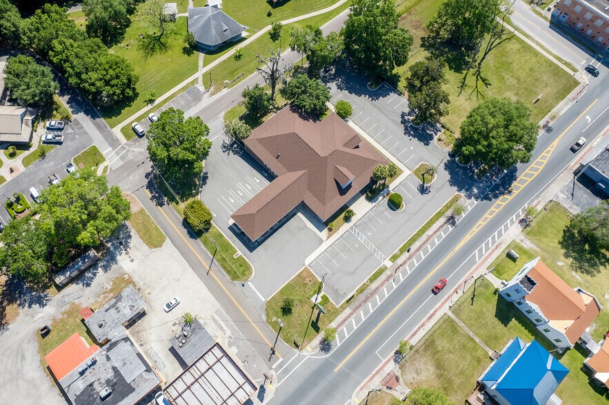 More Photos Of 300 W Main St, Lake Butler Storefront Retail Office For Sale