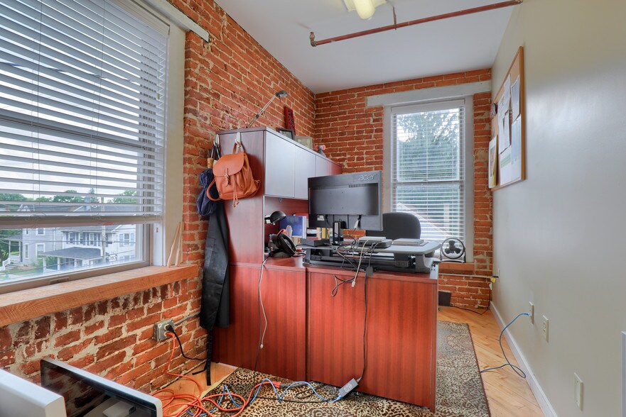 More Photos Of 6155-6165 E Main St, East Petersburg Industrial For Sale