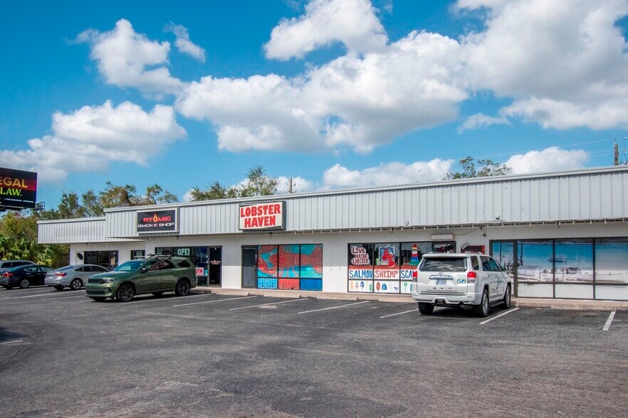 More Photos Of 12807 W Hillsborough Ave, Tampa Storefront For Sale
