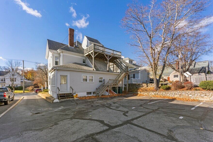 More Photos Of 145 Court St, Plymouth Office Residential For Lease
