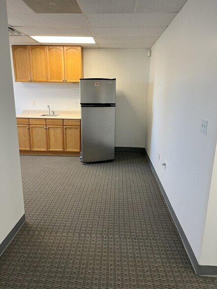 More Photos Of 7715 Venture St, Colorado Springs Warehouse For Lease