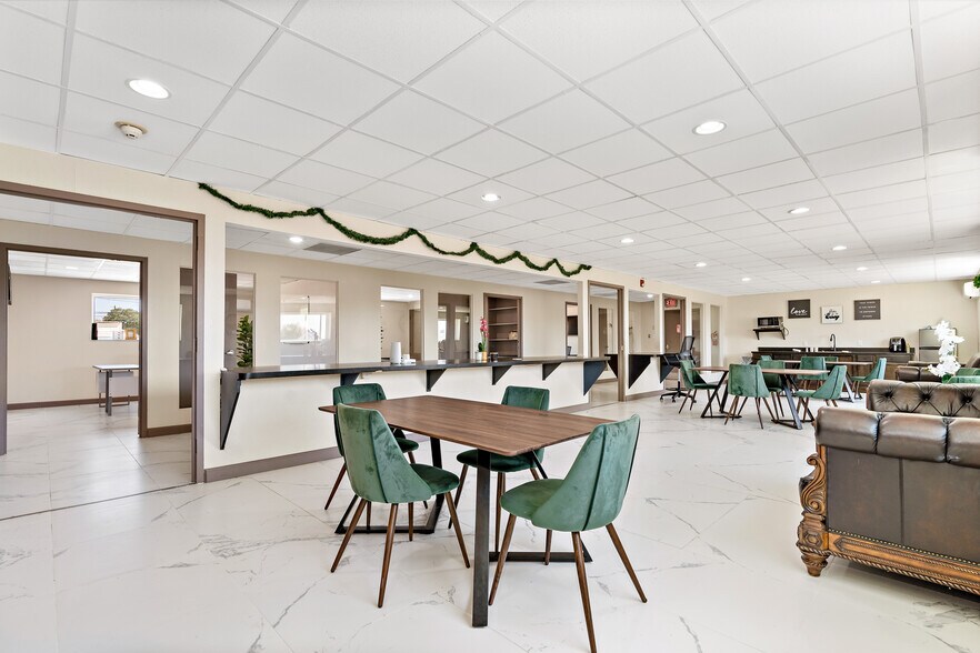 More Photos Of 200 N San Jacinto St, Whitney Assisted Living For Lease