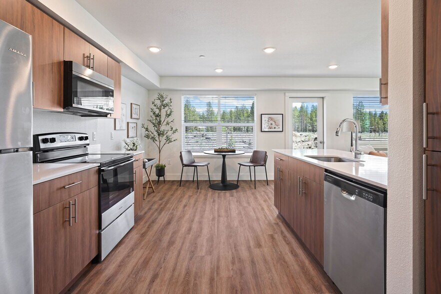 More Photos Of 51376 Preble Way, La Pine Apartments For Sale