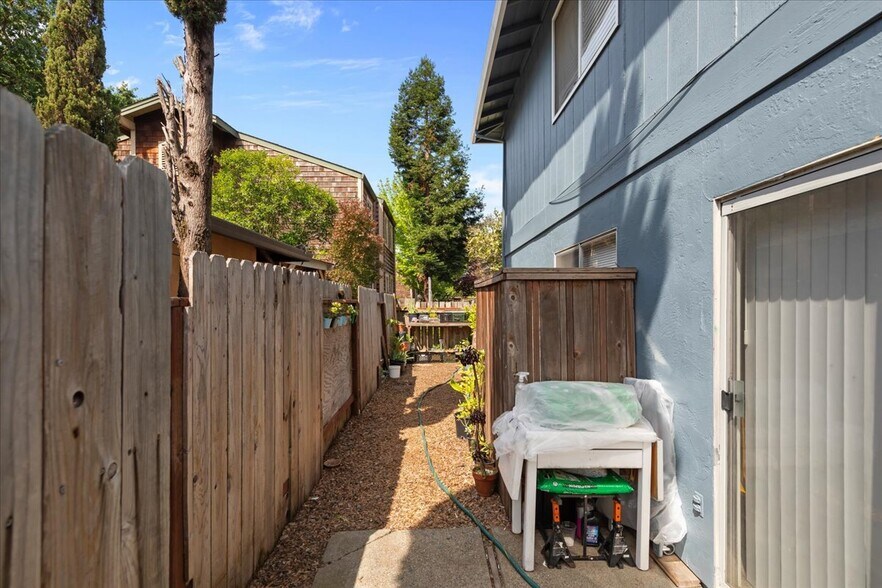 More Photos Of 2379 Heidi Pl, Santa Rosa Apartments For Sale