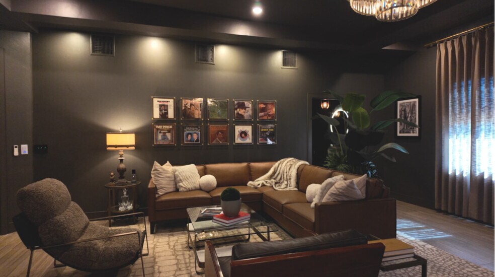 More Photos Of 617 S Air Depot Blvd, Midwest City Restaurant For Sale