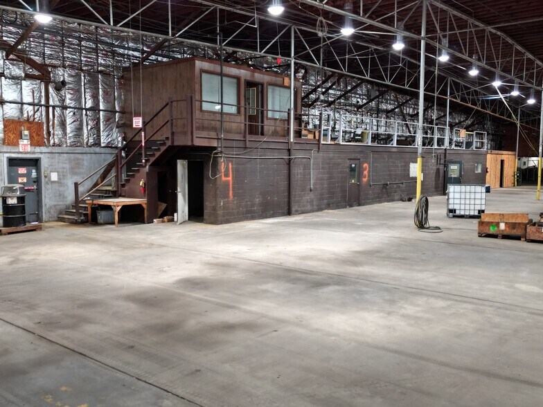More Photos Of 320 Commerce Ct, Rocky Mount Warehouse For Lease