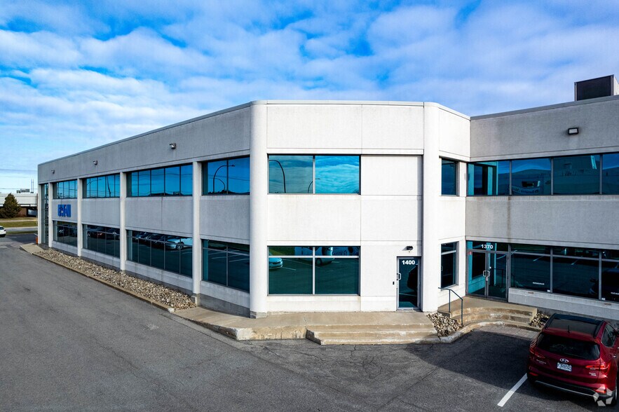 More Photos Of 1300-1410 Av 55E, Montréal Flex For Lease