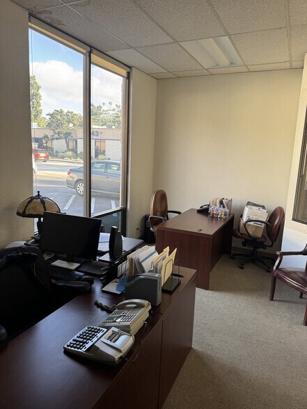 More Photos Of 4616 Mission Gorge Pl, San Diego Office For Sale