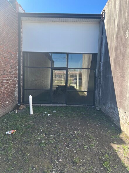 More Photos Of 109 E Hale Ave, Osceola Office For Sale