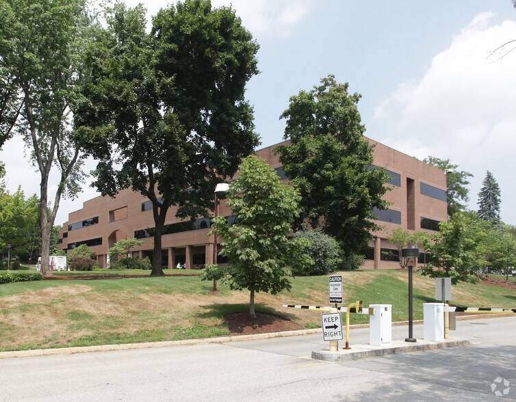 Primary Photo Of 100 North Pky, Worcester Medical For Lease