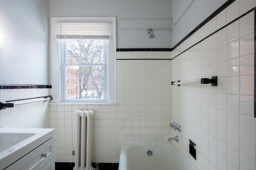 More Photos Of 69 Winter St, Springfield Apartments For Sale