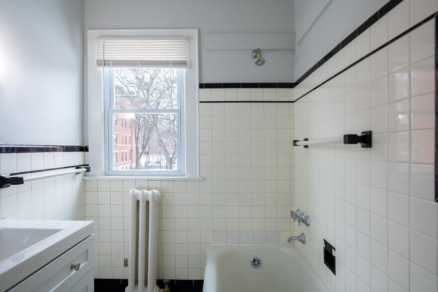 More Photos Of 69 Winter St, Springfield Apartments For Sale