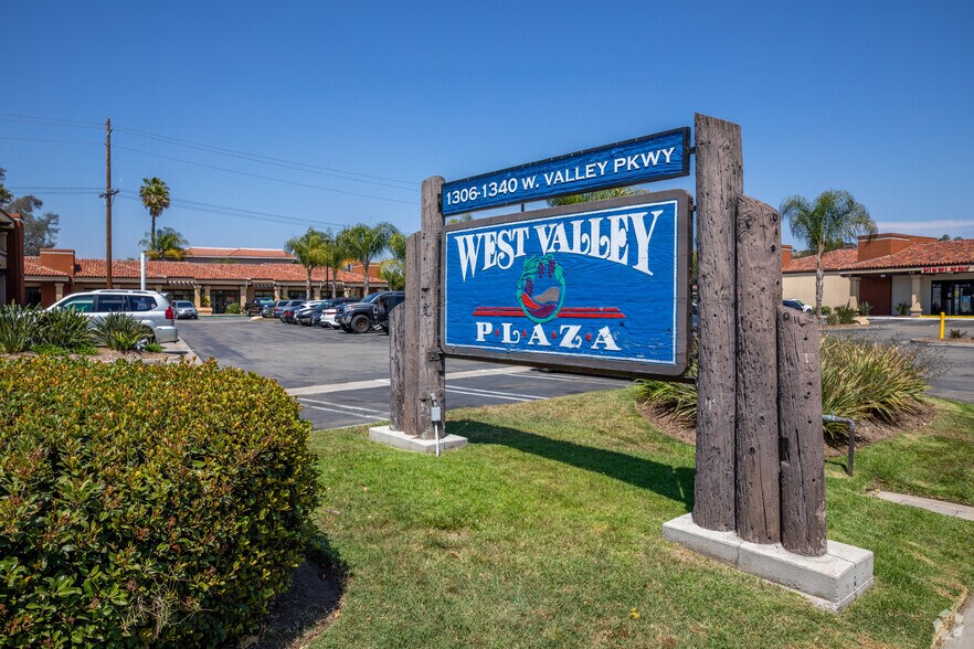 More Photos Of 1320-1340 W Valley Pky, Escondido Unknown For Lease