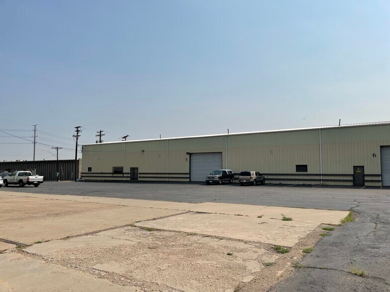 More Photos Of 4751 Fox St, Denver Manufacturing For Lease
