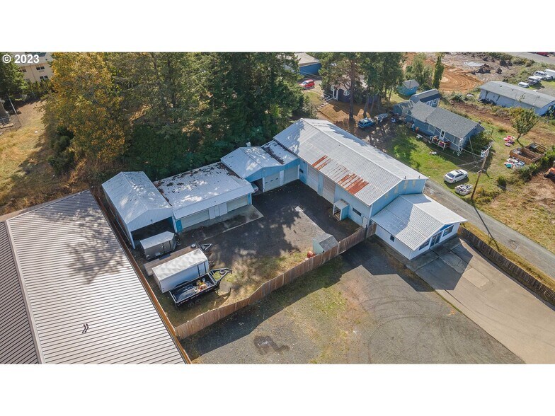 More Photos Of 1515 Newmark Ave, Coos Bay Auto Dealership For Sale