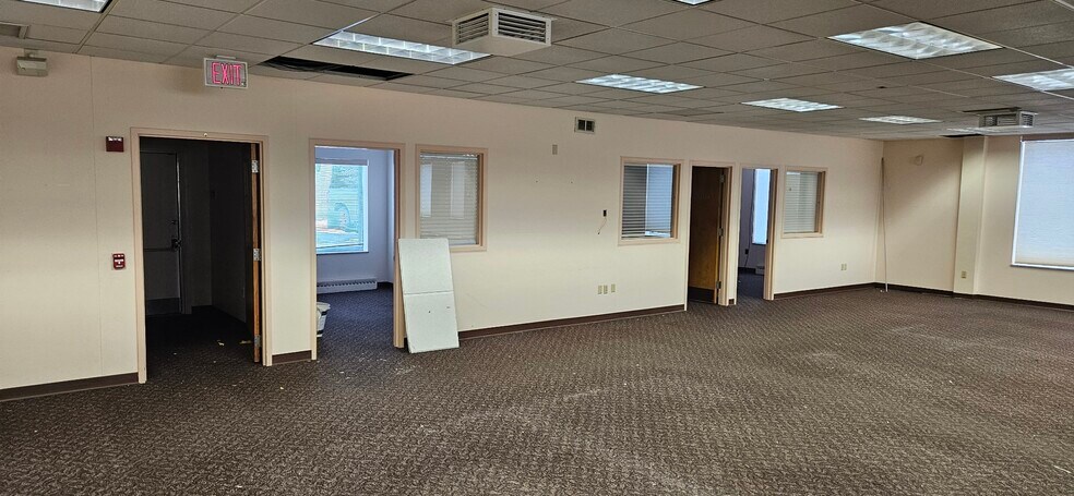 More Photos Of 4020 Durand Ave, Racine Office For Lease