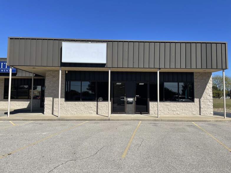 Primary Photo Of 3028-3042 State St, Columbus Showroom For Lease