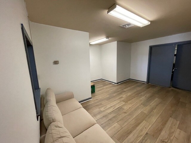 More Photos Of 3885 N Palafox Hwy, Pensacola Warehouse For Sale