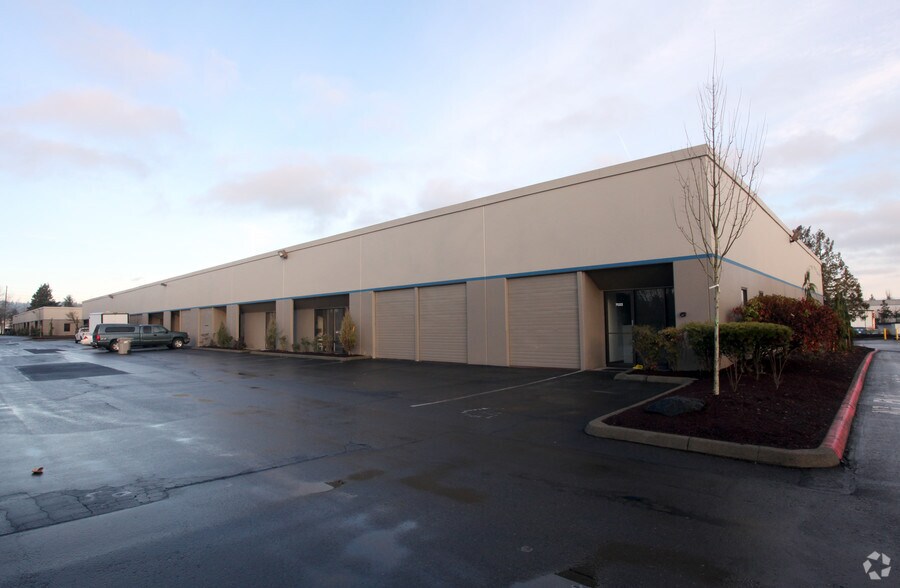 More Photos Of 7002-7024 S 220th St, Kent Warehouse For Lease