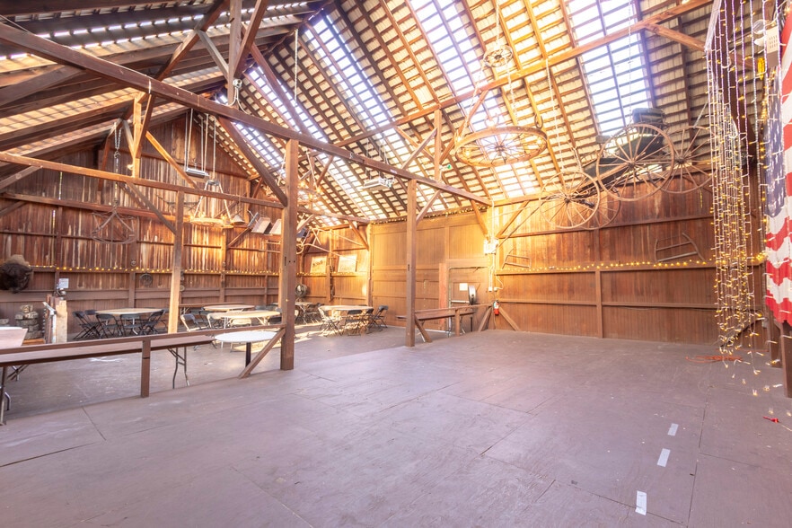 More Photos Of 898 Allentown Rd, Telford Restaurant For Sale