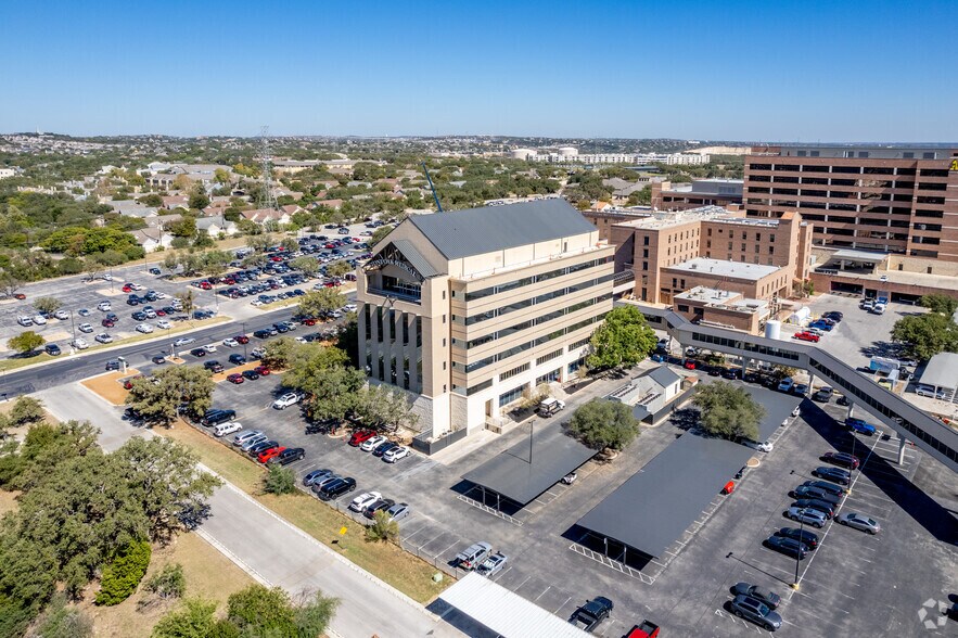 More Photos Of 540 Madison Oak Dr, San Antonio Medical For Lease