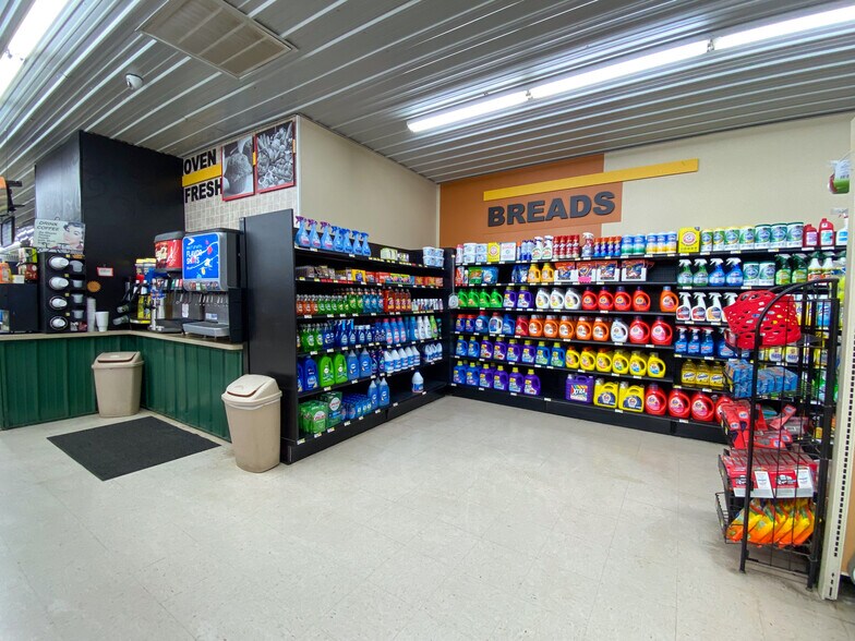 More Photos Of 25817 State Hwy 64, Pittsburg Supermarket For Sale