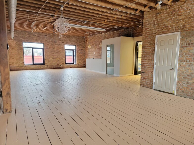 More Photos Of 1930 S Fairfield Ave, Chicago Warehouse For Lease