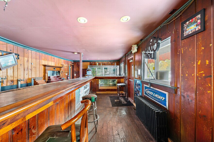 More Photos Of 221 White Horse Pike, Chesilhurst Bar For Sale