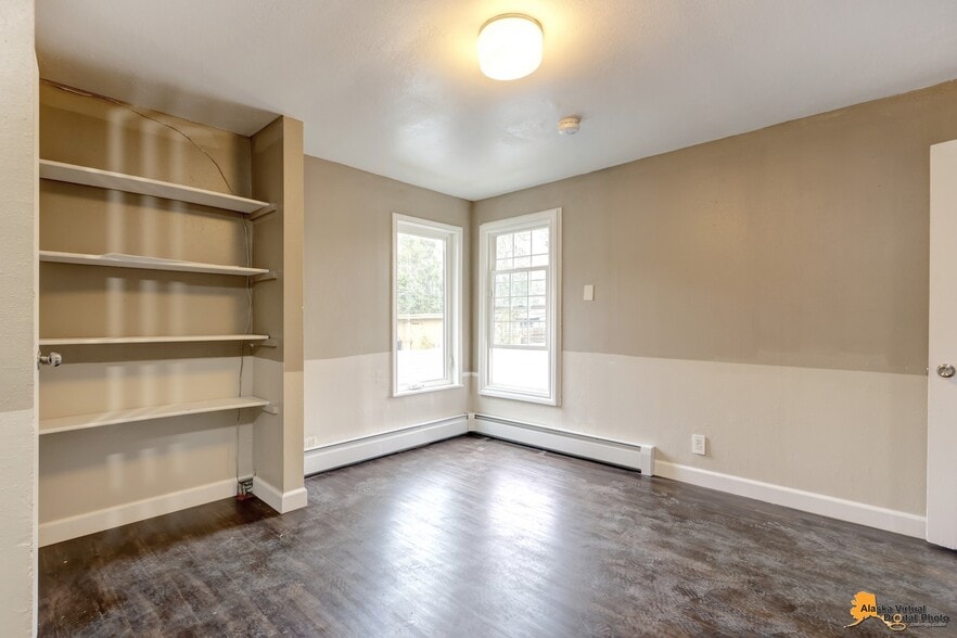 More Photos Of 1335 Hyder St, Anchorage Apartments For Sale