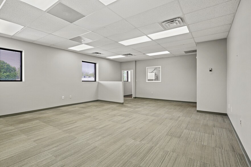 More Photos Of 511 Jermor Ln, Westminster Storefront Retail Office For Lease