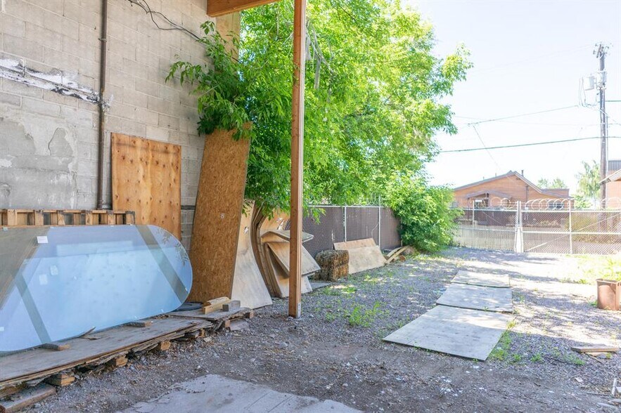 More Photos Of 32 1st Ave W, Kalispell Storefront For Sale