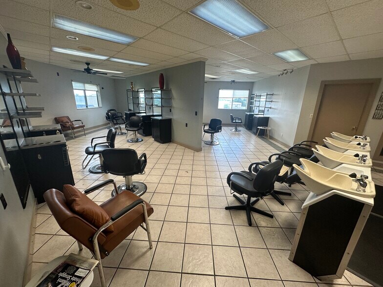 More Photos Of 4855 Asbury Rd, Dubuque General Retail For Lease