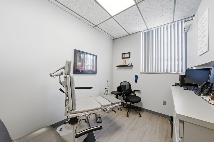 More Photos Of 299 Forest Ave, Paramus Office For Sale