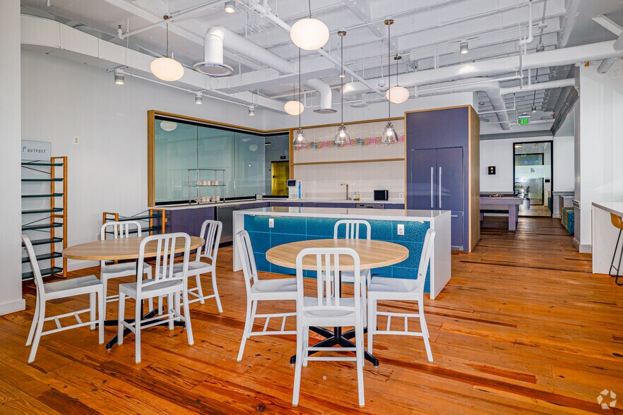 More Photos Of 6400 Arlington Blvd, Falls Church Office For Lease